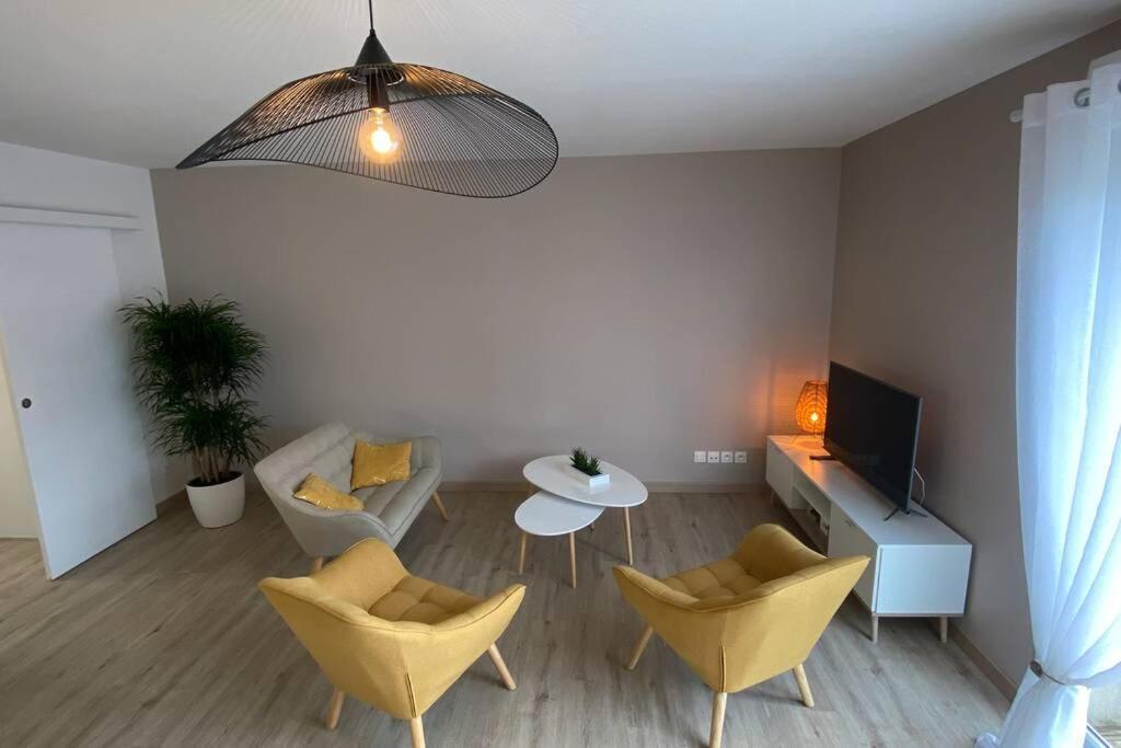 Appartement Maison En Duplex 80M² Jardin Terrasse Saint-Julien-les-Villas Exterior foto